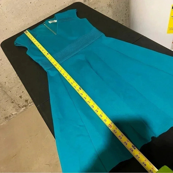 Eliza J Fit & Flare Dress Teal Pleats Sz 6 Exposed Back Zipper Cap Sleeves - Picture 8 of 8